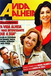 A Vida Alheia A Babá (2010) Online