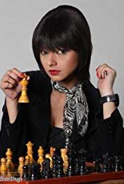 Checkmate Chutir Fa(n)dey (2012– ) Online