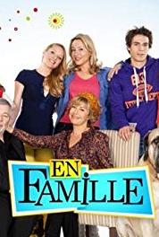 En Famille Pas dû (2012– ) Online