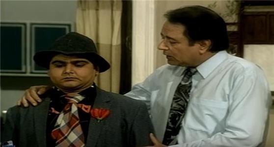 Dekh Bhai Dekh Kareema Gets Job in Dubai (1993– ) Online