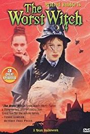The Worst Witch Alarms and Diversions (1998–2001) Online