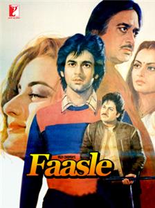 Faasle (1985) Online