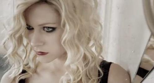 Avril Lavigne: Goodbye (2012) Online