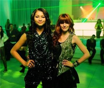 Zendaya & Bella Thorne: Something to Dance for/TTYLXOX (Mash-Up) (2012) Online